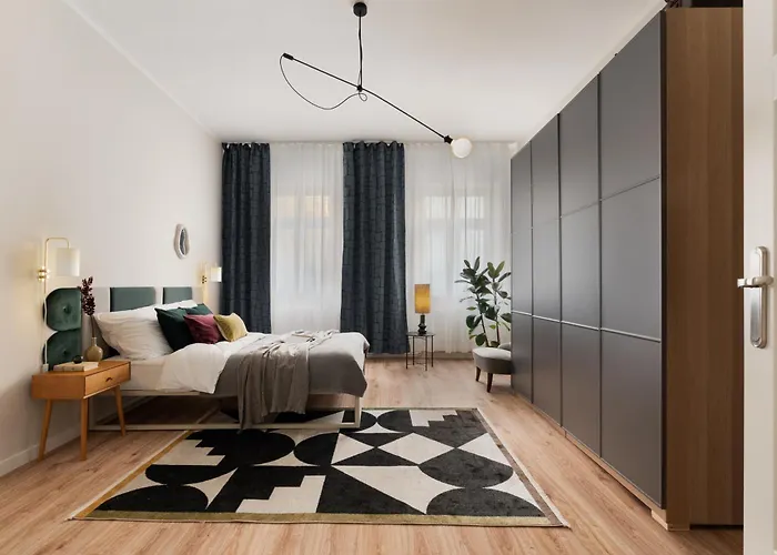 Happy Place Apartment *